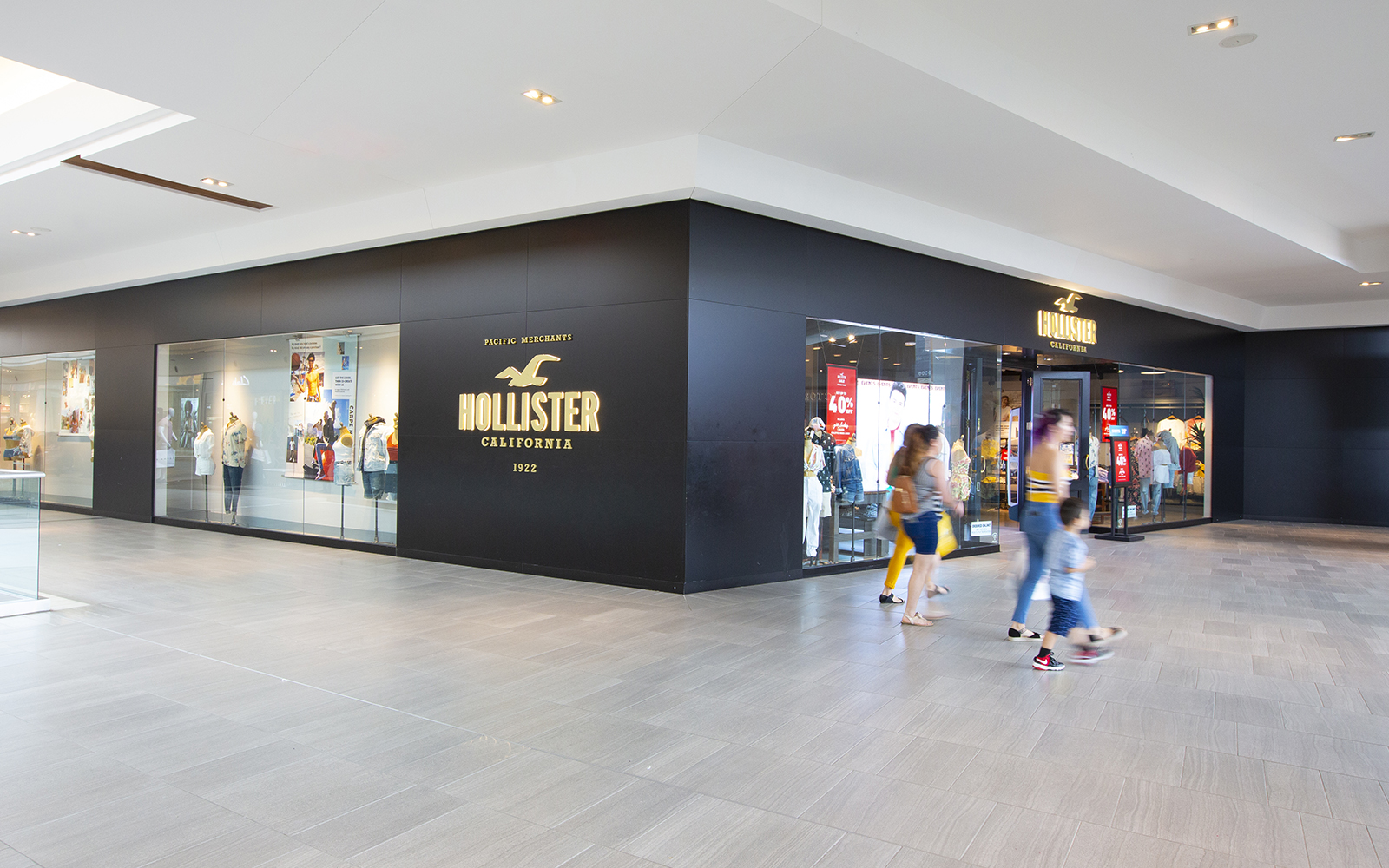 hollister springfield town center 