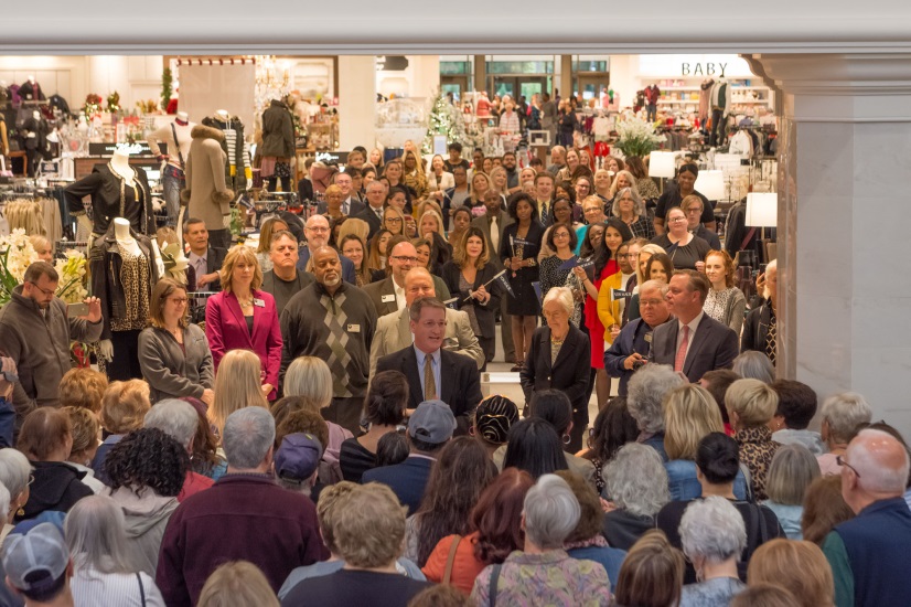 The Woodlands Mall to open early on Black Friday