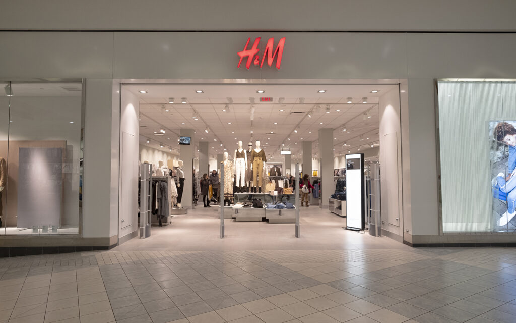 Spotlight on Dartmouth Mall PREIT